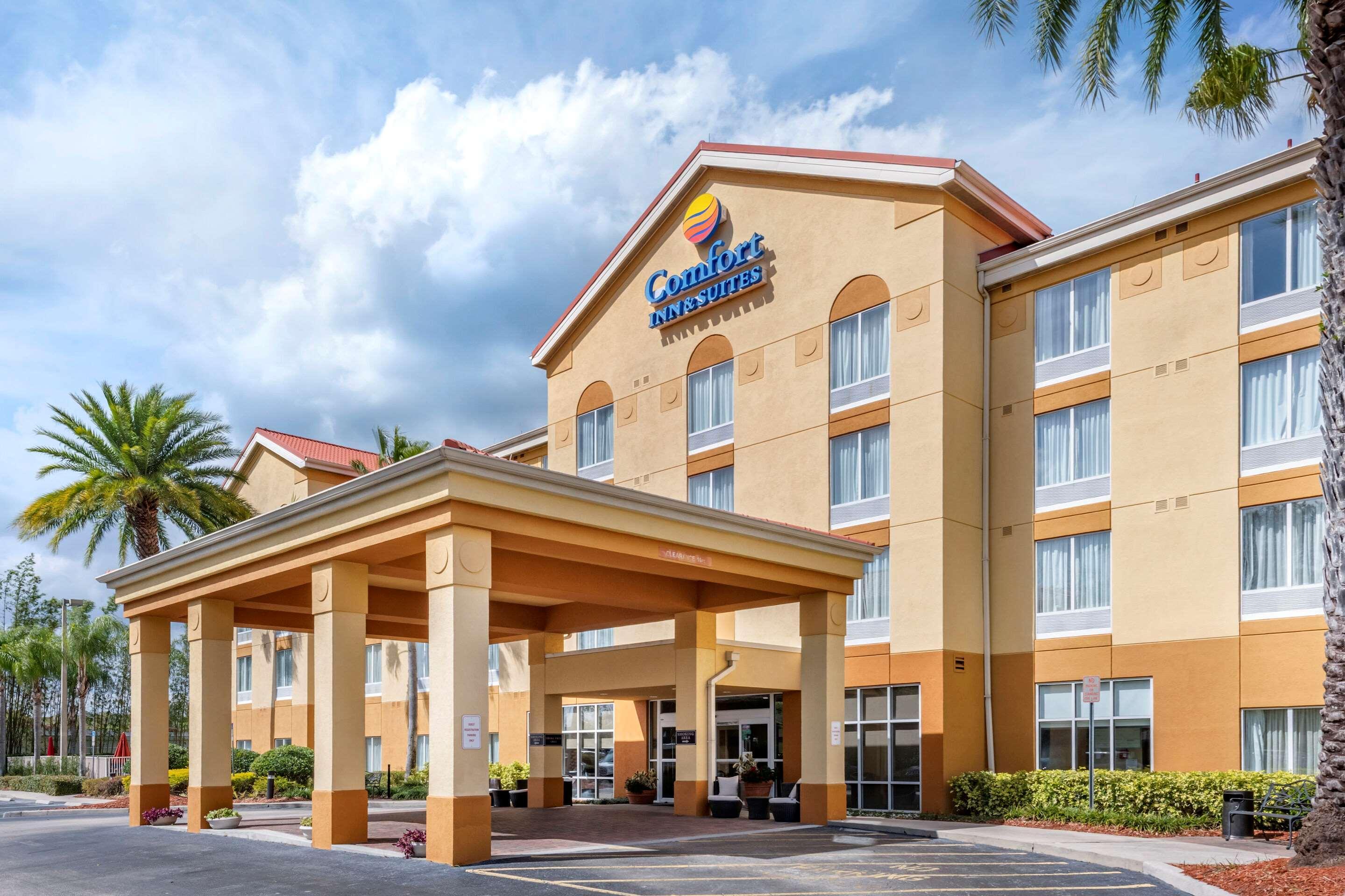 Comfort Inn & Suites Orlando North Sanford Exterior photo